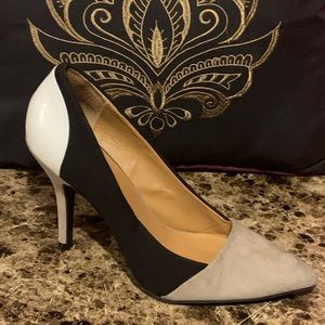 Chinese Laundry Suede Pumps-tan black beige Size 8